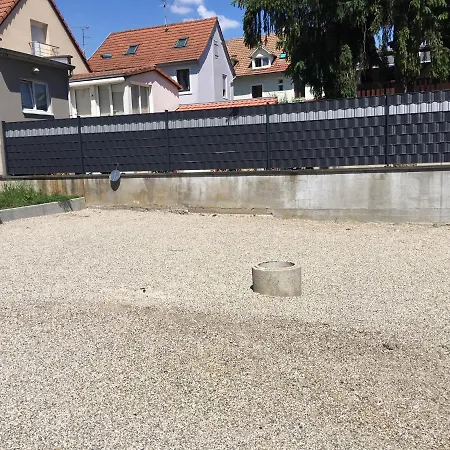 Le Cosy calme et confortable avec parking gratuit proche du centre de Strasbourg, du Parlement Européen et du Wacken de 1 à 24 voyageurs Apartamento