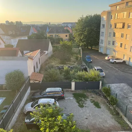 Le Cosy Strasbourg Calme Et Confortable Avec Parking Gratuit, 10 Mn Du Parlement Europeen Et Du Wacken De 1 A 24 Voyageurs Lägenhet Schiltigheim